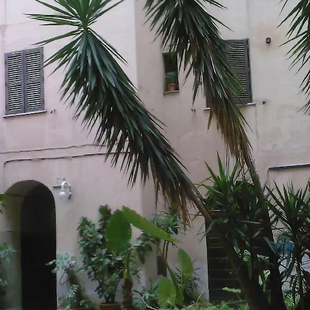 Roma Prince Inn Accommodation Εξωτερικό φωτογραφία