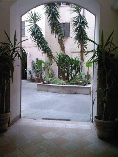 Roma Prince Inn Accommodation Εξωτερικό φωτογραφία
